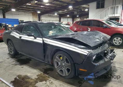 2012 Dodge Challenger R/T z USA, uszkodzony, nr VIN 2C3CDYBT9CH162219